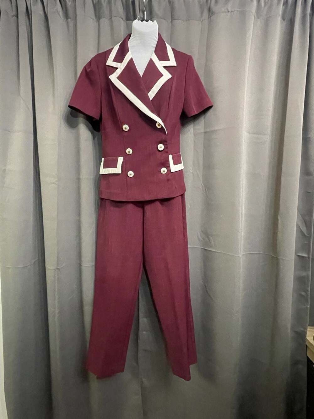 Kari's Korner Vintage 1980s Burgundy Double-Breasted Pantsuit Set Size 10P